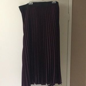 Anthology plum colored pleated maxi skirt XL